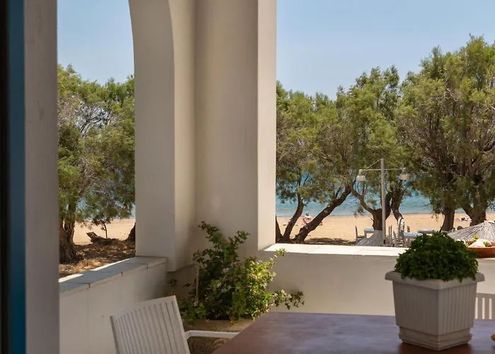 Akteon Hotel Logaras