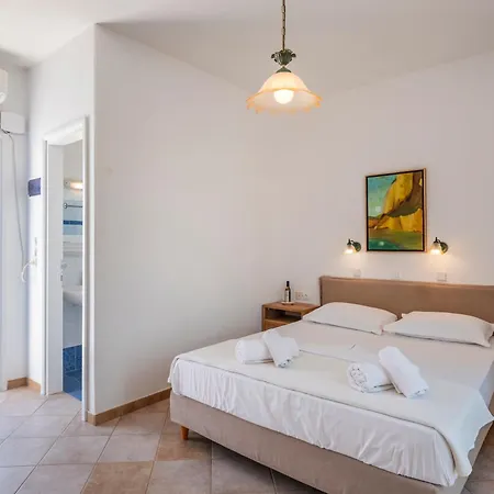 Akteon Hotel Logaras